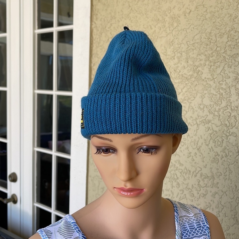 VANS The Original "Of The Wall" Bruckner Cuff Beanie WMNS - Picture 14 of 15